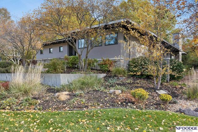 6345 Black Forest Drive, Lincoln, NE 68516