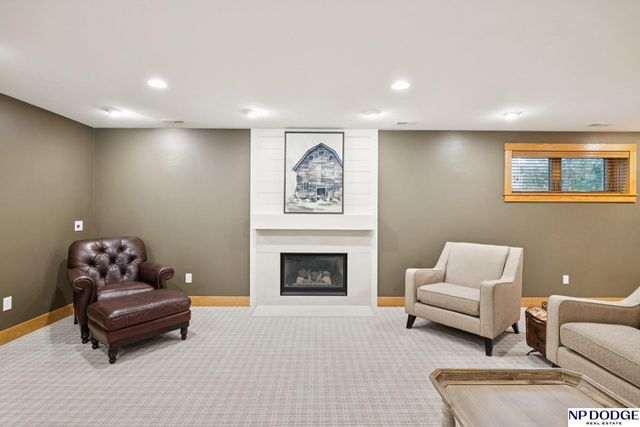 6345 Black Forest Drive, Lincoln, NE 68516