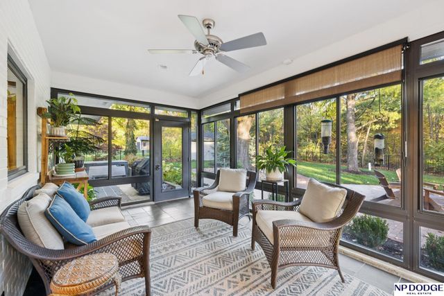 6345 Black Forest Drive, Lincoln, NE 68516