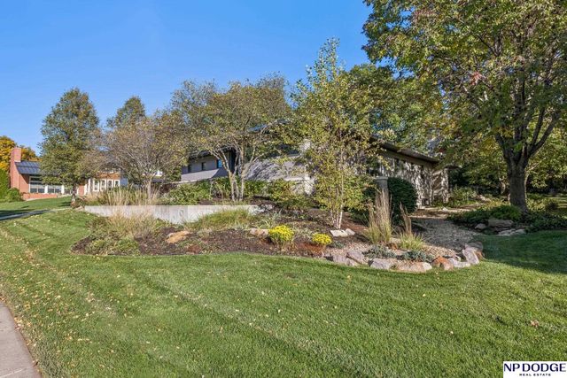 6345 Black Forest Drive, Lincoln, NE 68516