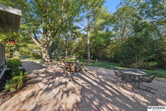 6345 Black Forest Drive, Lincoln, NE 68516