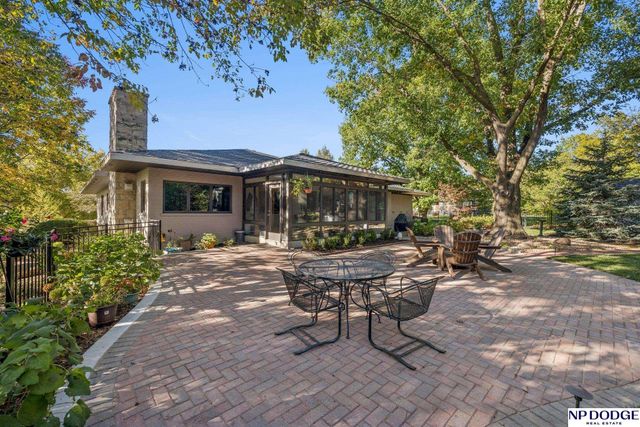 6345 Black Forest Drive, Lincoln, NE 68516