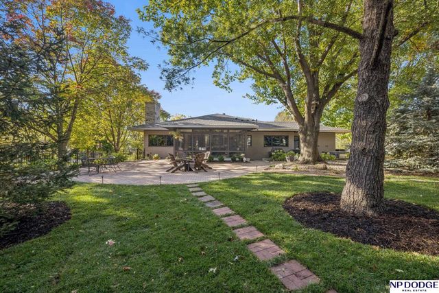 6345 Black Forest Drive, Lincoln, NE 68516