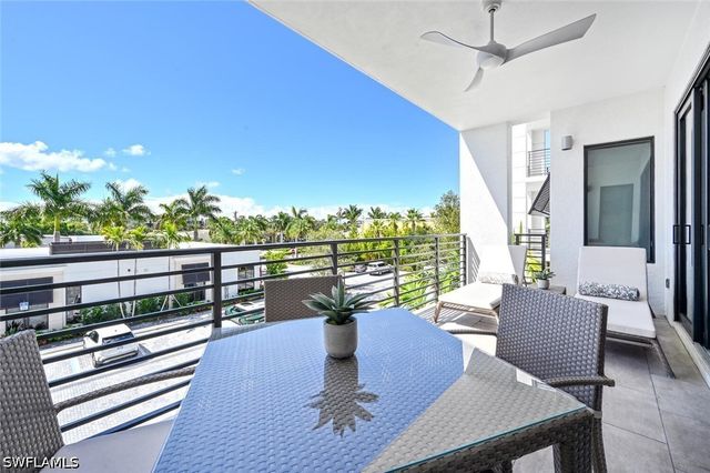 1111 Central Avenue 303, Naples, FL 34102