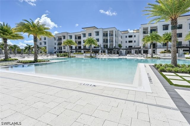 1111 Central Avenue 303, Naples, FL 34102