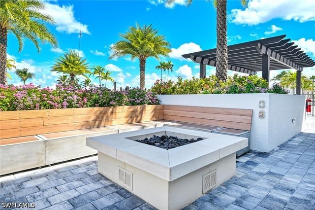 1111 Central Avenue 303, Naples, FL 34102