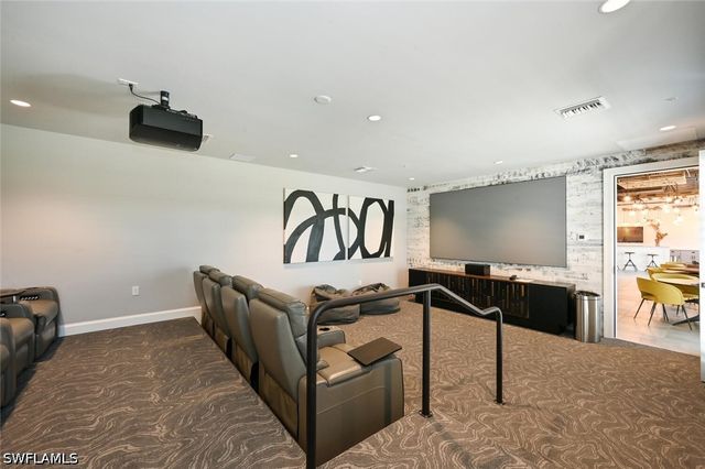 1111 Central Avenue 303, Naples, FL 34102