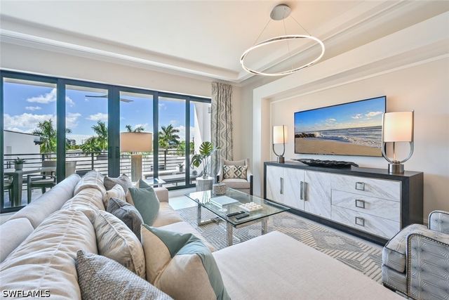 1111 Central Avenue 303, Naples, FL 34102
