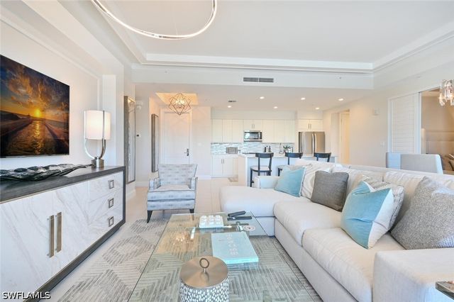 1111 Central Avenue 303, Naples, FL 34102