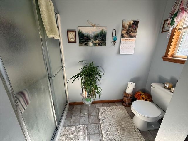 617 Oakwood Street, Harrisonville, MO 64701