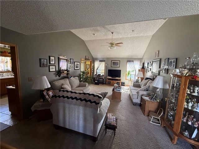 617 Oakwood Street, Harrisonville, MO 64701