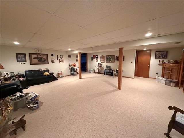 617 Oakwood Street, Harrisonville, MO 64701