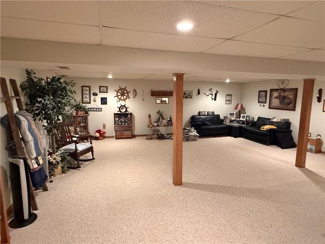 617 Oakwood Street, Harrisonville, MO 64701