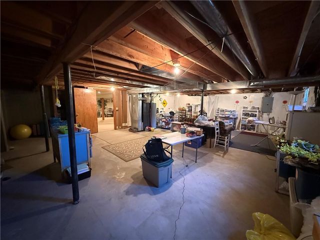 617 Oakwood Street, Harrisonville, MO 64701