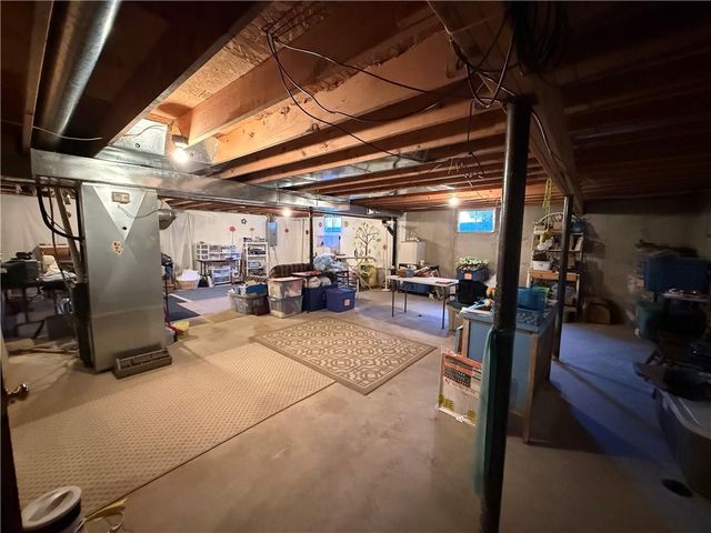 617 Oakwood Street, Harrisonville, MO 64701