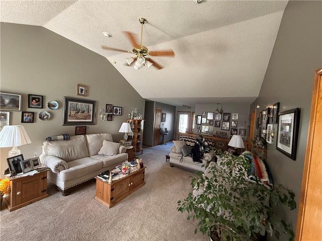 617 Oakwood Street, Harrisonville, MO 64701