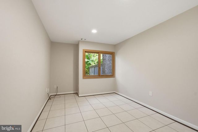 2017 WETHERSFIELD CT, Reston, VA 20191