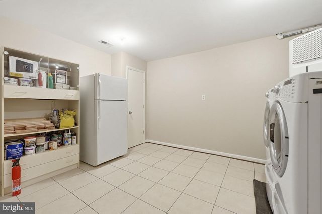 2017 WETHERSFIELD CT, Reston, VA 20191