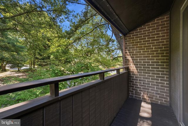 2017 WETHERSFIELD CT, Reston, VA 20191