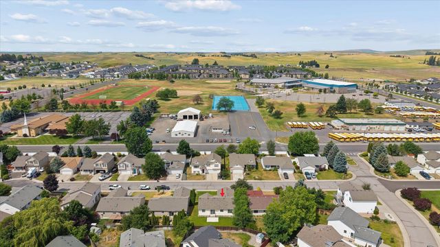 2621 Eton Ln, Cheney, WA 99004