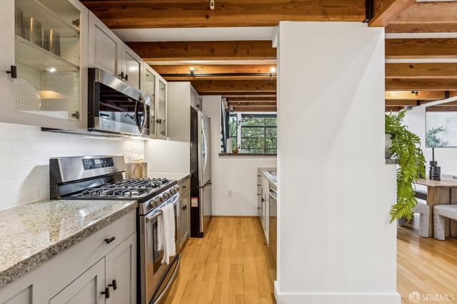 2501 Harrison Street 2, San Francisco, CA 94110