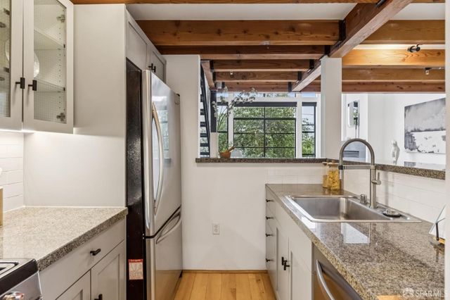 2501 Harrison Street 2, San Francisco, CA 94110