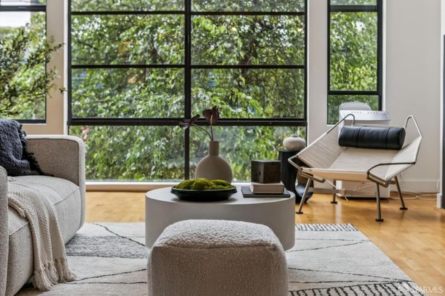 2501 Harrison Street 2, San Francisco, CA 94110