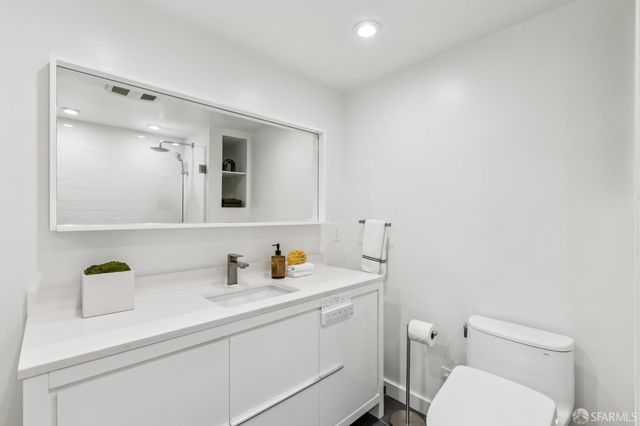 2501 Harrison Street 2, San Francisco, CA 94110