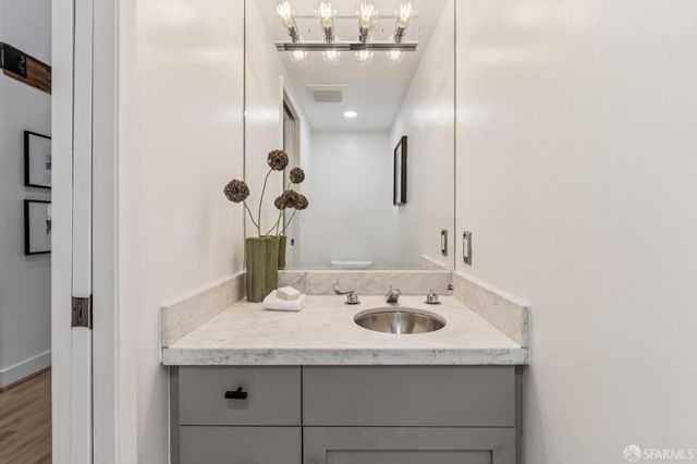 2501 Harrison Street 2, San Francisco, CA 94110