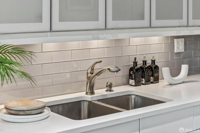 2501 Harrison Street 2, San Francisco, CA 94110