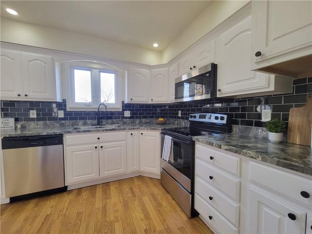 5420 E 97th Street, Kansas City, MO 64137