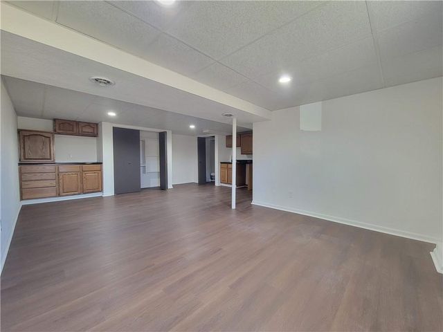 5420 E 97th Street, Kansas City, MO 64137