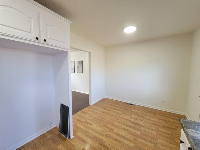 5420 E 97th Street, Kansas City, MO 64137