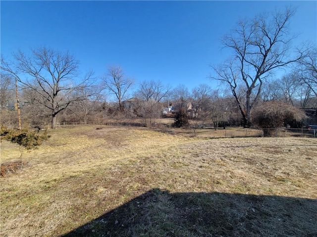 5420 E 97th Street, Kansas City, MO 64137