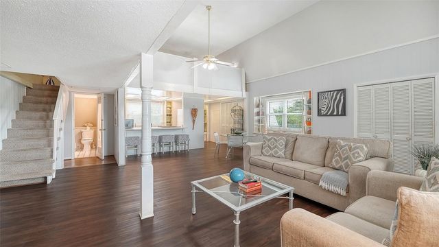 3453 GULF OF MEXICO DRIVE 200, Longboat Key, FL 34228