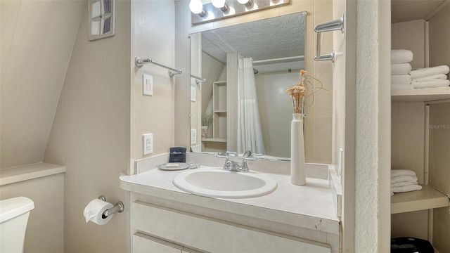 3453 GULF OF MEXICO DRIVE 200, Longboat Key, FL 34228