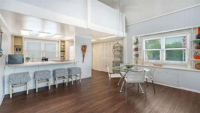 3453 GULF OF MEXICO DRIVE 200, Longboat Key, FL 34228