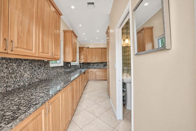 2001 Intracoastal Drive, Fort Lauderdale, FL 33305