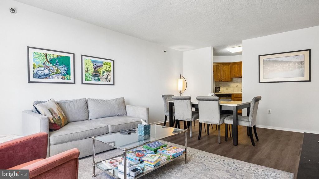 2018-32 WALNUT ST #9K, PHILADELPHIA, PA 19103 — photo 3