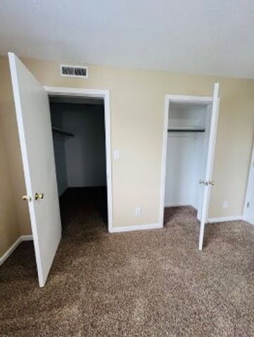 3854 Northeast Dr Apt D, Clarksville, TN 37040