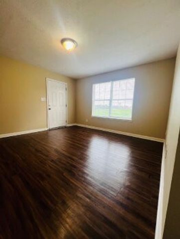 3854 Northeast Dr Apt D, Clarksville, TN 37040