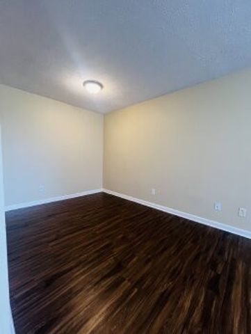 3854 Northeast Dr Apt D, Clarksville, TN 37040