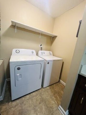 3854 Northeast Dr Apt D, Clarksville, TN 37040