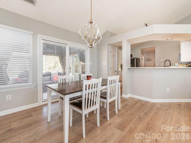 3930 Huntmeadow Drive, Charlotte, NC 28269
