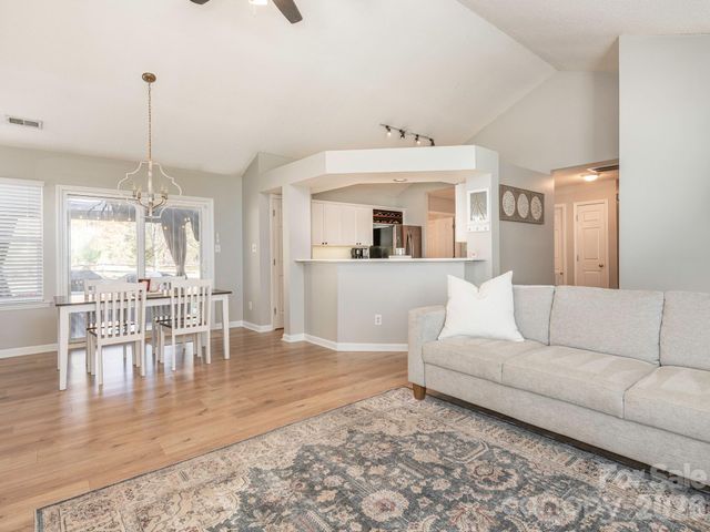 3930 Huntmeadow Drive, Charlotte, NC 28269
