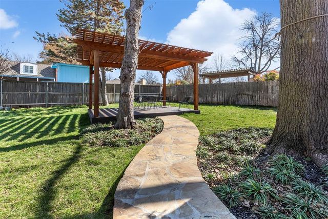 1405 Cherry Laurel Drive, Norman, OK 73072