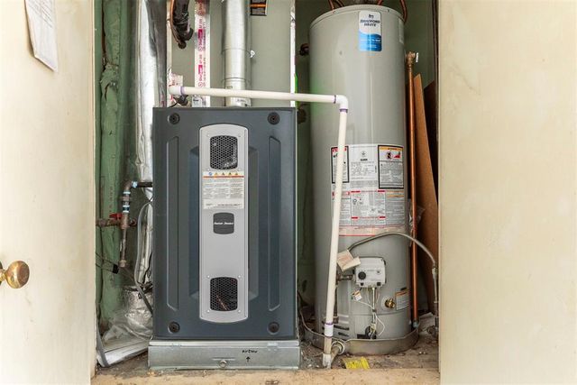 1405 Cherry Laurel Drive, Norman, OK 73072