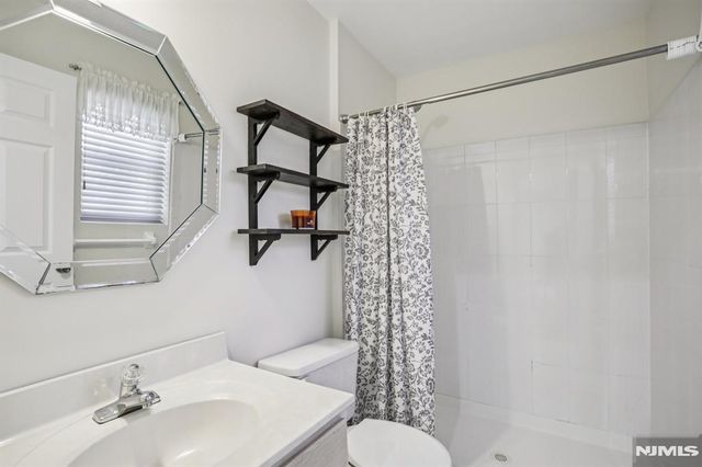 249 Pascack Road, Paramus, NJ 07652