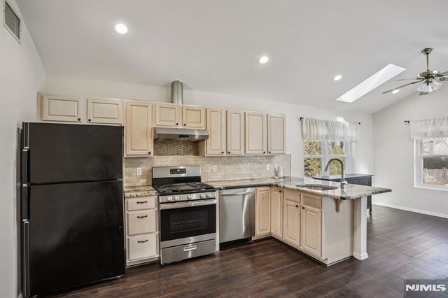 249 Pascack Road, Paramus, NJ 07652