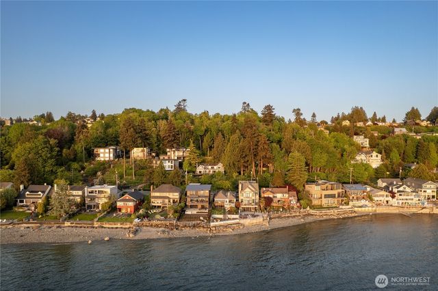 5637 Beach Drive SW, Seattle, WA 98136